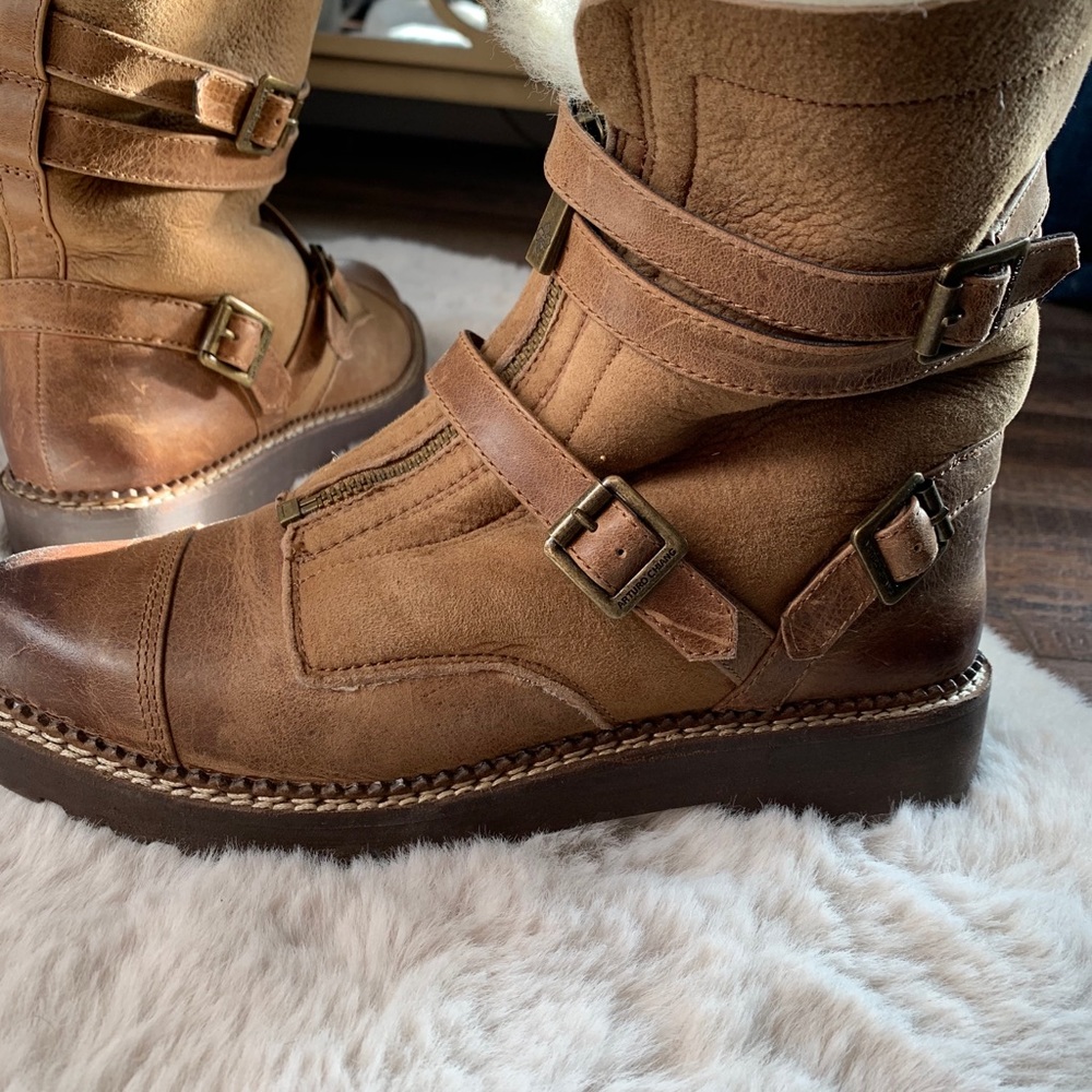 Arturo Chiang ~ 100% leather winter boots